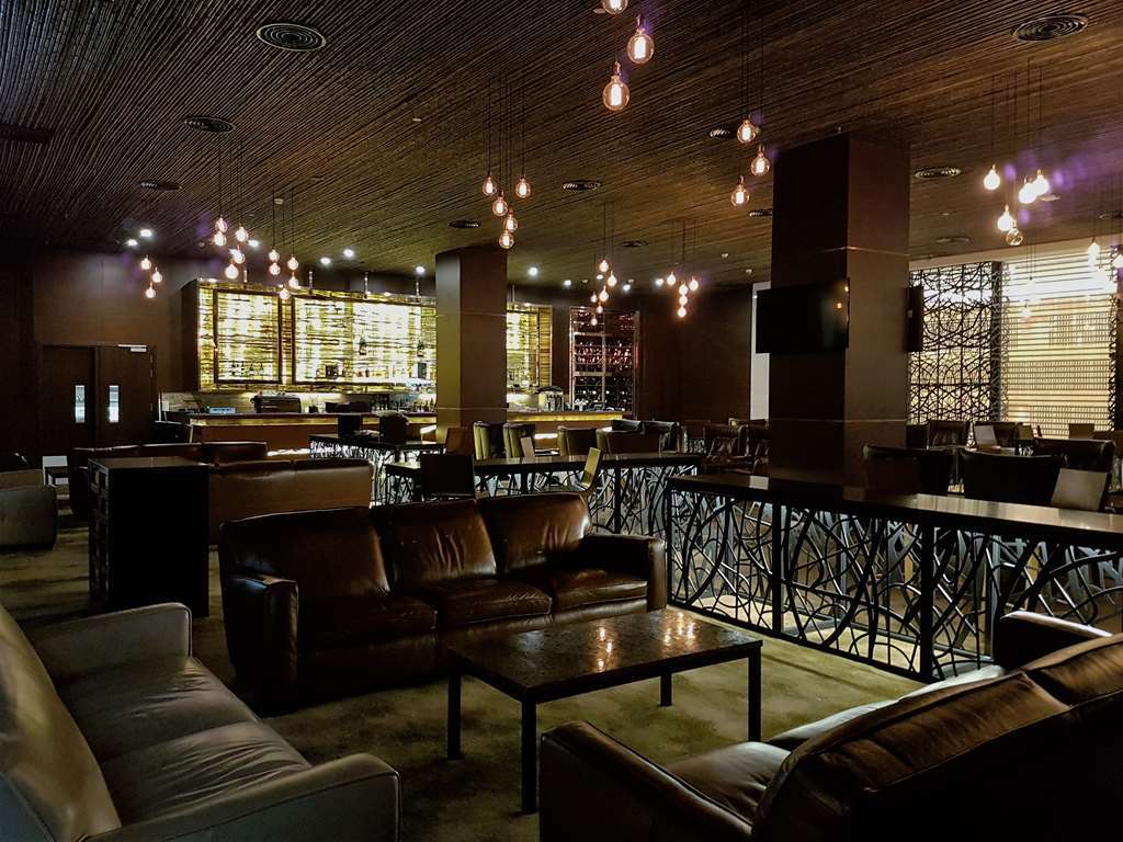 The Stanley Hotel & Suites Port Moresby Restaurant photo
